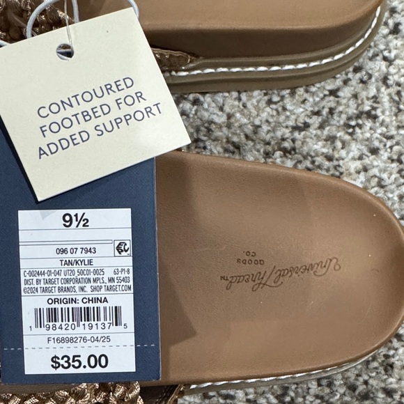 Sandals - Picture 3 of 3